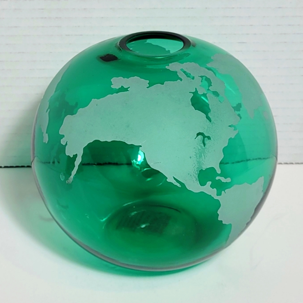 Art Glass Mouth Blown Etched World Globe Vase Vintage Silvestri